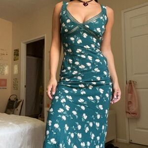 Green dress floral Vintage floral dress, absolutely stunning midi slip dress